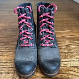 Sorel Black Lace-Up Ankle Wedge Boots with Red Contrast Laces